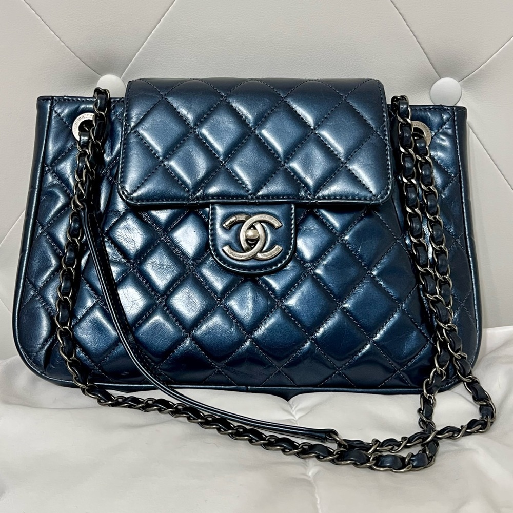Chanel Glazed Calfskin Quilted Accordion